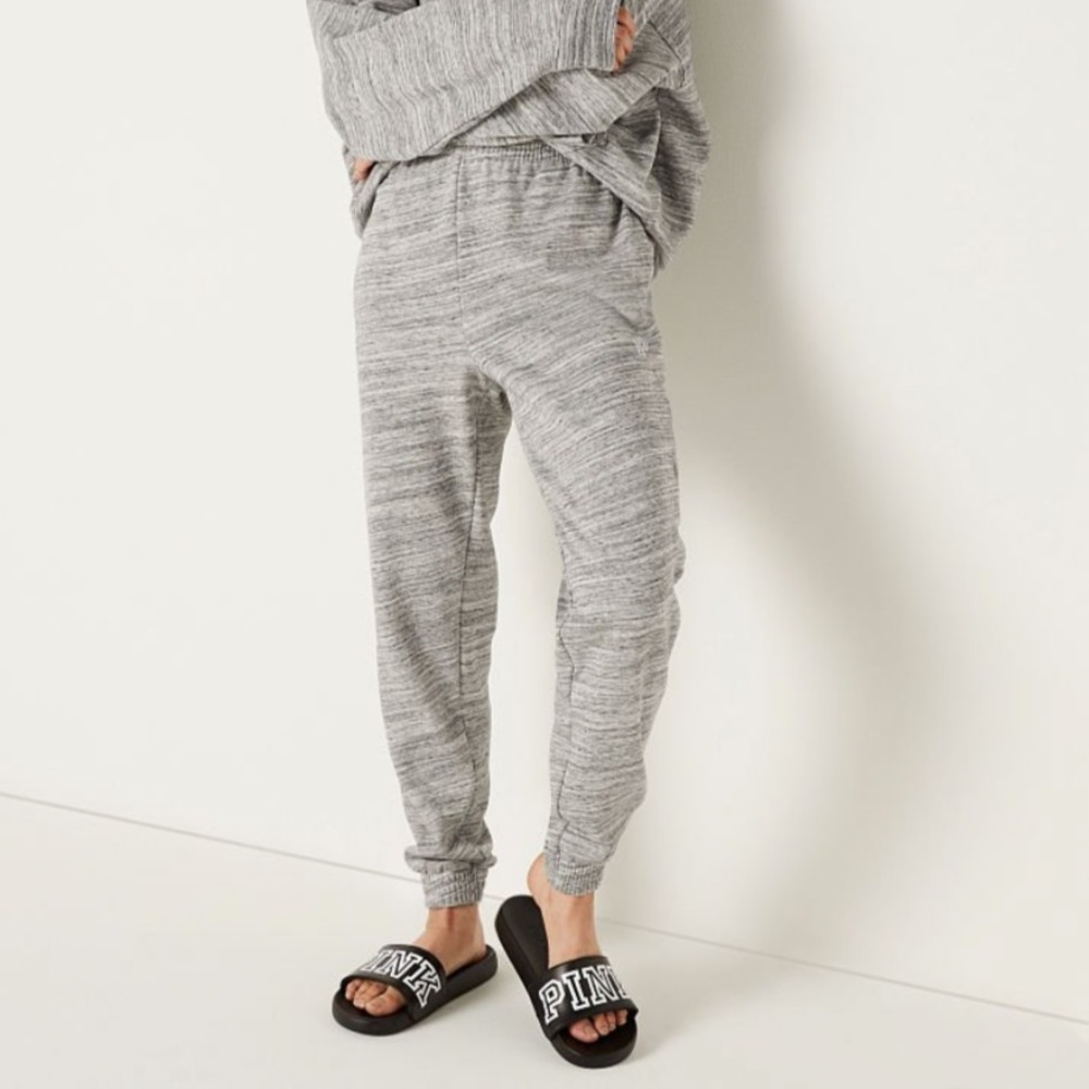 NWT PINK Fleece joggers